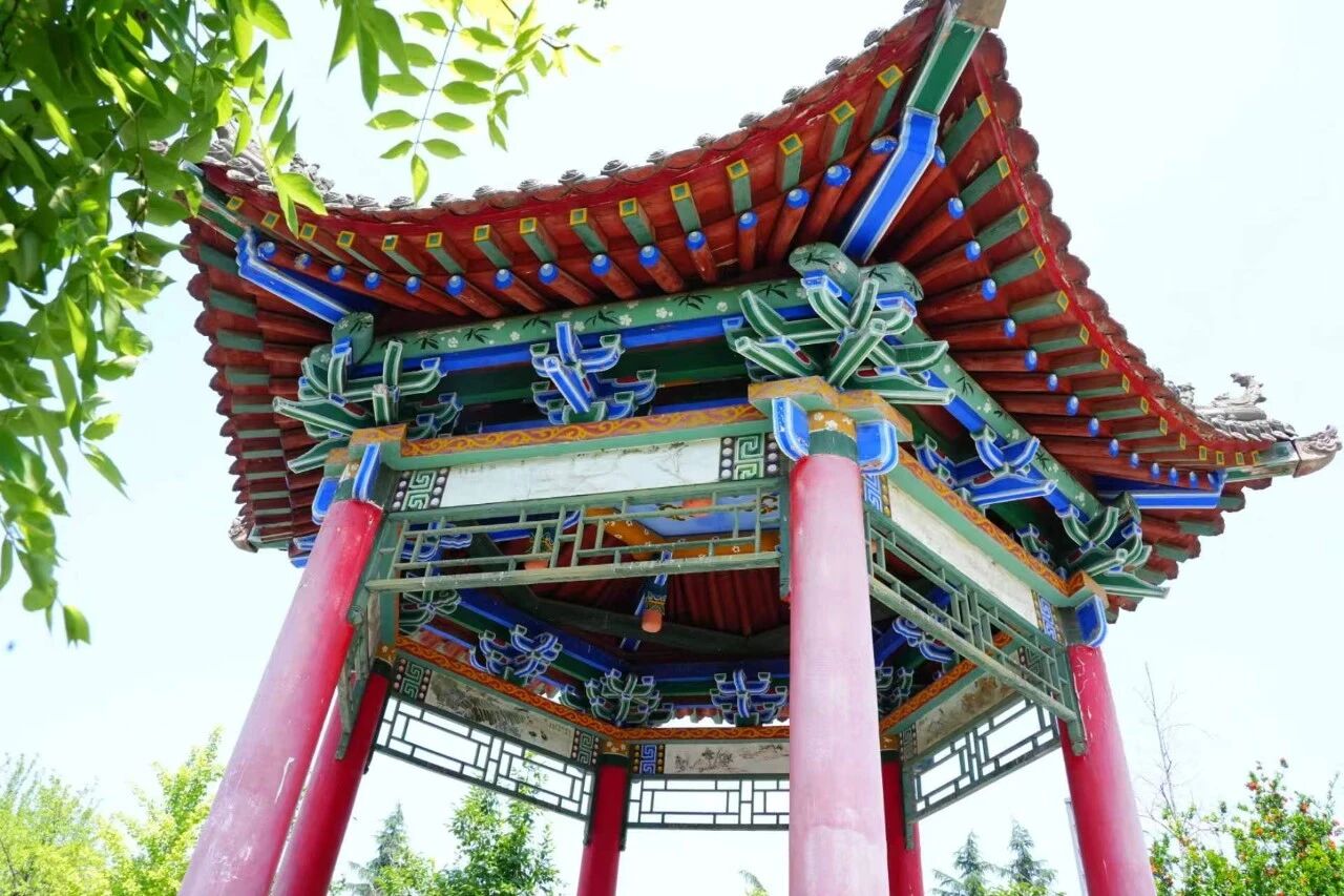 西安工业大学亭台细节