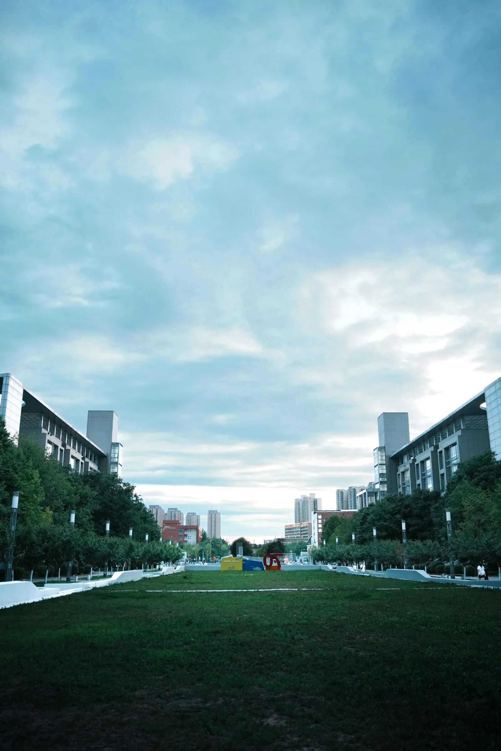 西安工业大学校园中轴